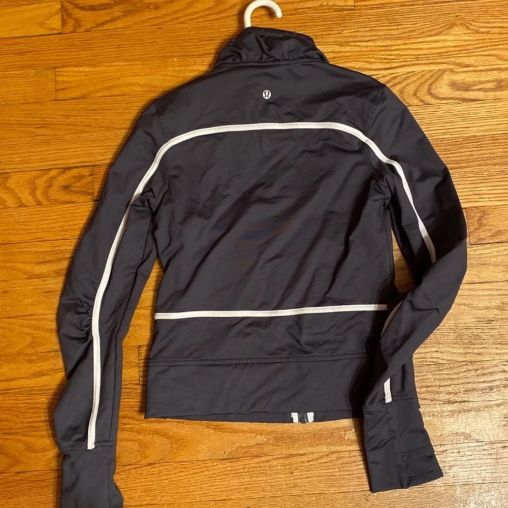 Lululemon Jacket - Picture 2 of 6